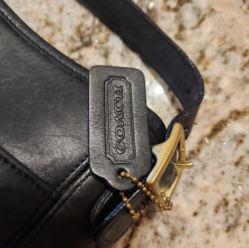 Coach Purse, Vintage Chelsea Hobo bag. Soft Thick black leather A9D 6003 Y2K